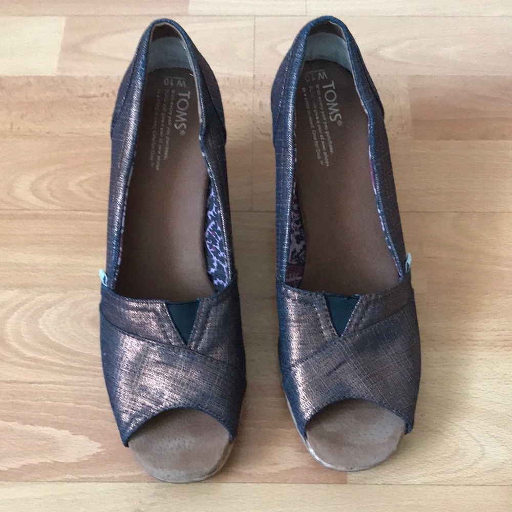 Toms peep toe wedges